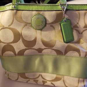 Coach tote. Like new condition